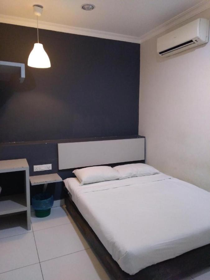 Hotel Rim Global Pj21 Kampong Baharu Sungai Way Zewnętrze zdjęcie